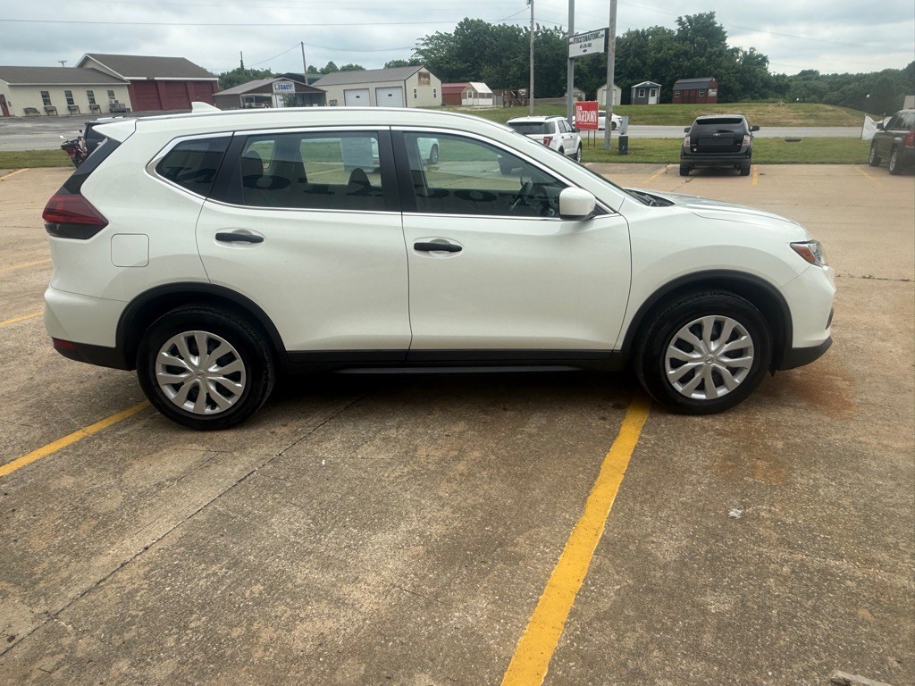 2020 Nissan Rogue Image 6