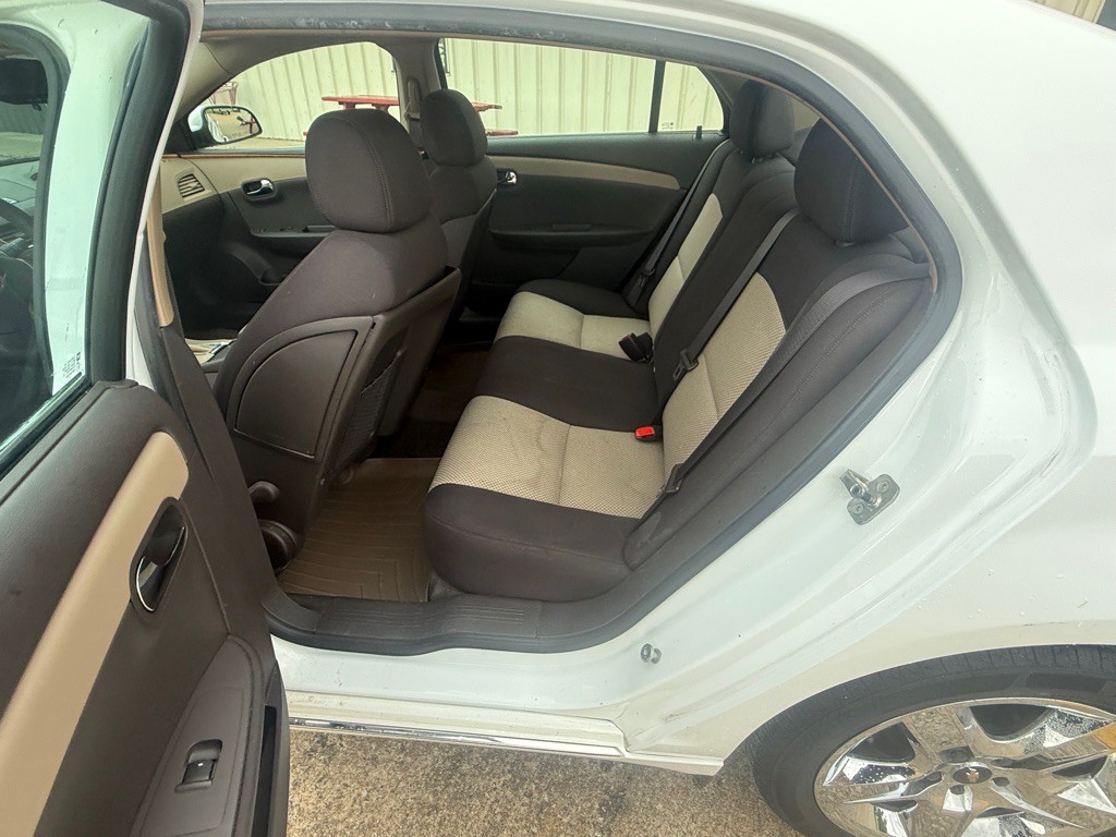 2009 Chevrolet Malibu Image 10
