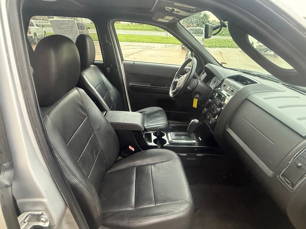 2011 Ford Escape Image 12
