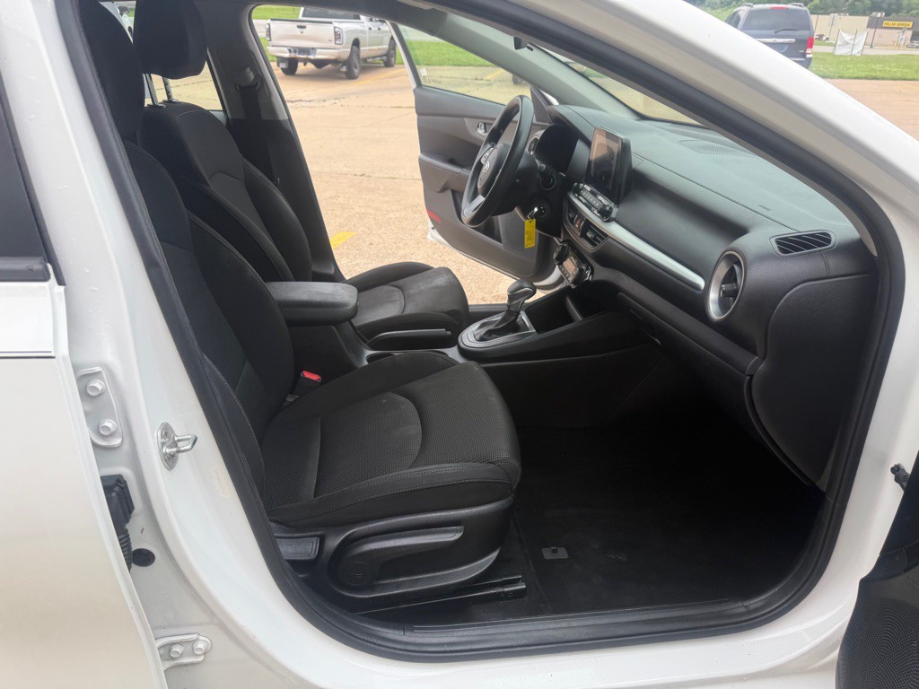 2019 Kia Forte Image 12
