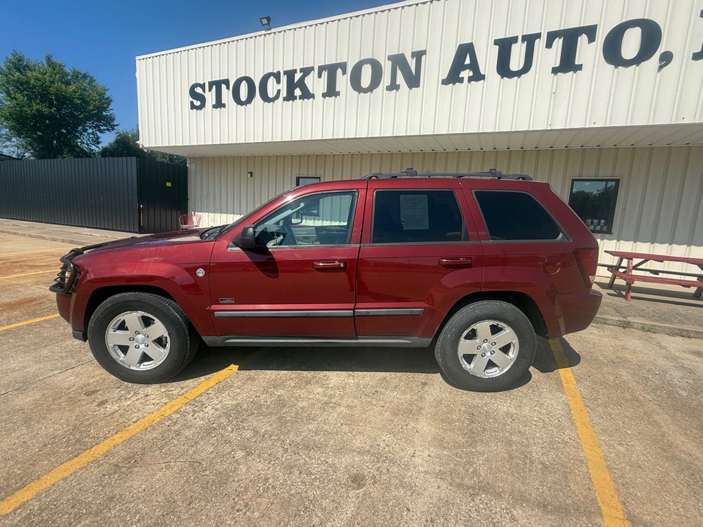 2007 Jeep Grand Cherokee Image 2