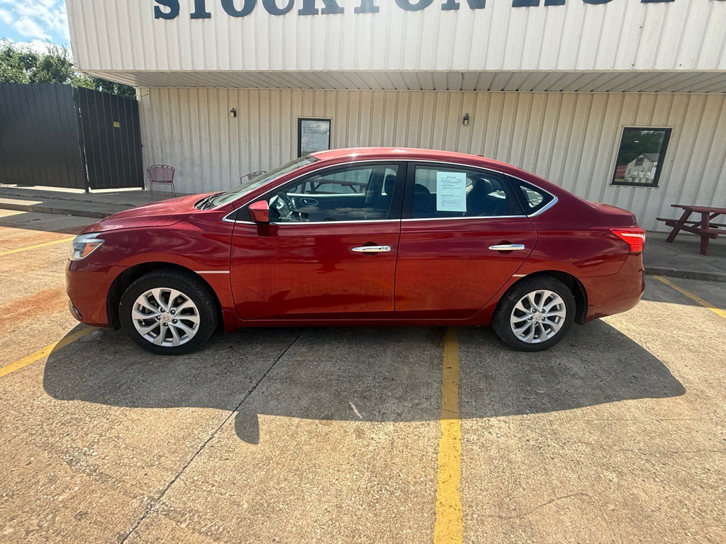 2018 Nissan Sentra Image 2