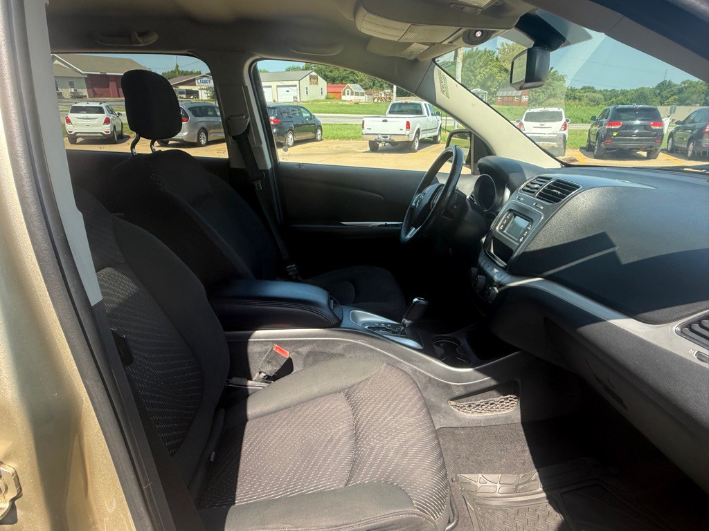 2011 Dodge Journey Image 12
