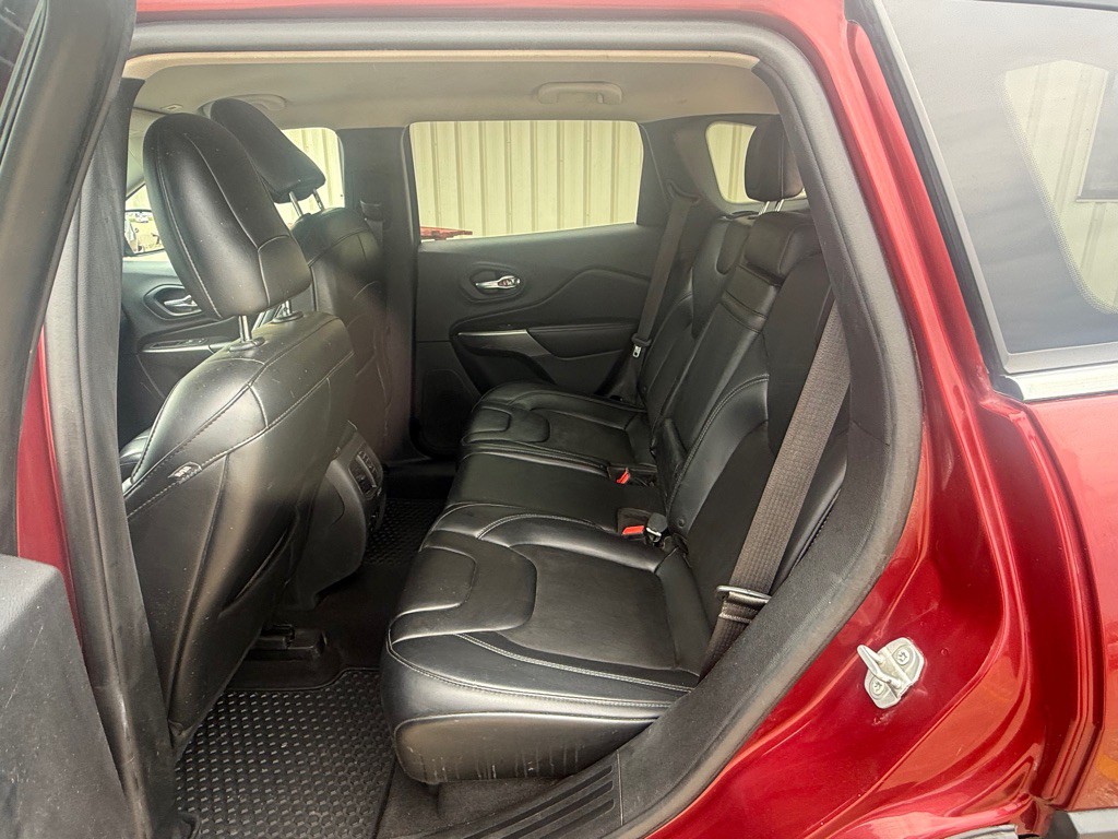 2019 Jeep Cherokee Image 10