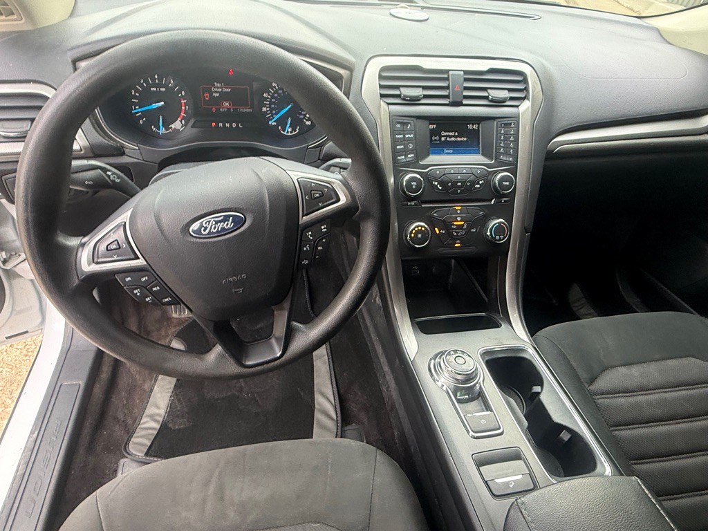 2017 Ford Fusion Image 14