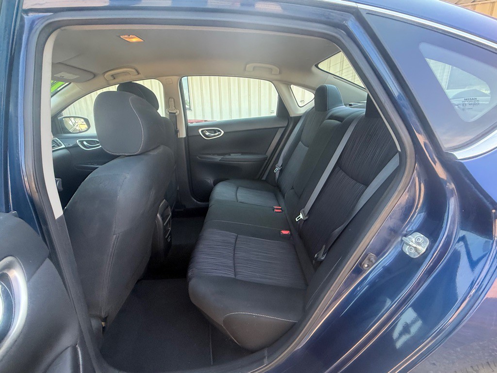 2019 Nissan Sentra Image 10