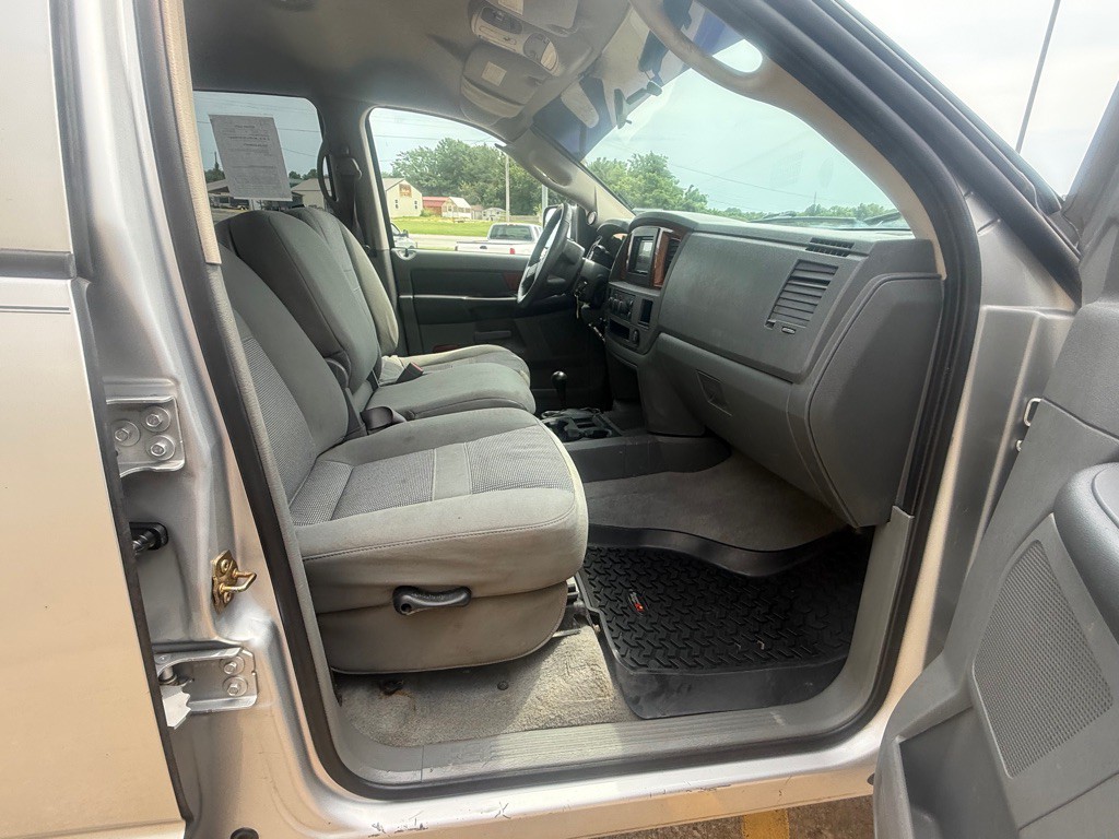 2006 Dodge Ram 2500 Image 12