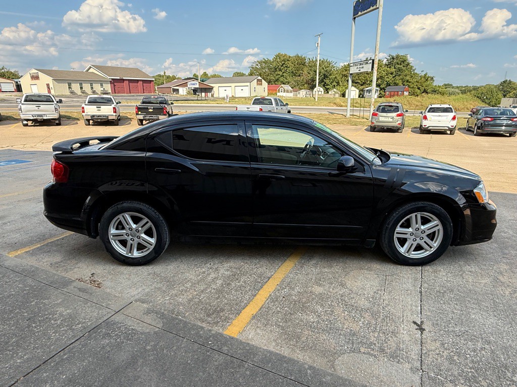 2012 Dodge Avenger Image 6