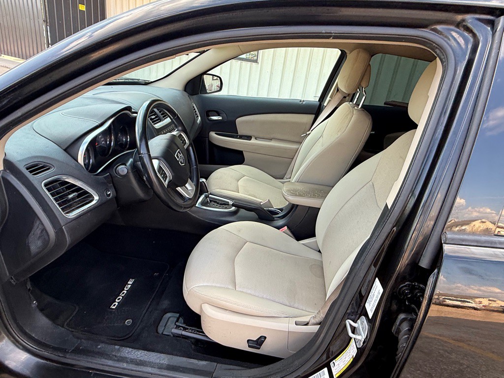2012 Dodge Avenger Image 13