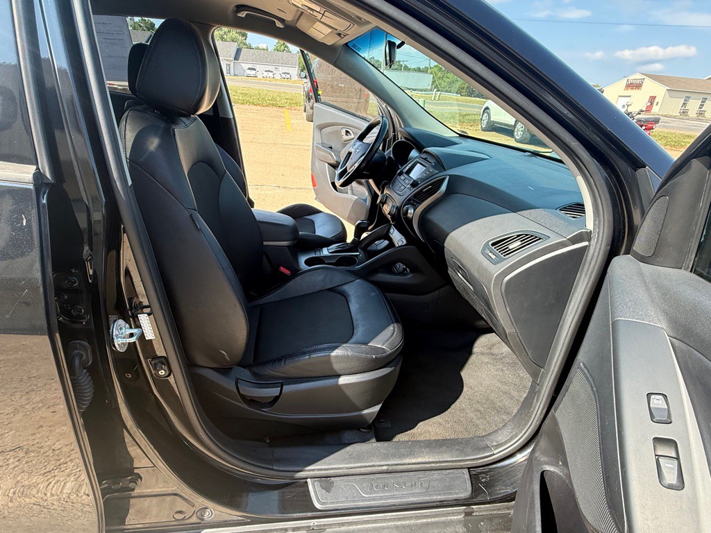 2015 Hyundai Tucson Image 11