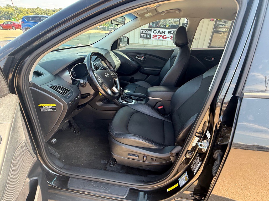 2015 Hyundai Tucson Image 12