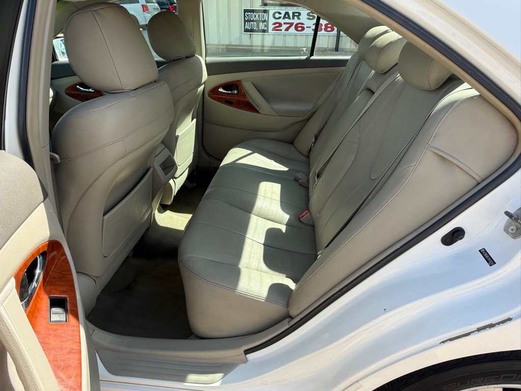2009 Toyota Camry Image 10