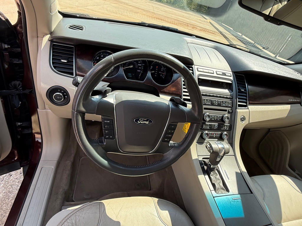 2012 Ford Taurus Image 14
