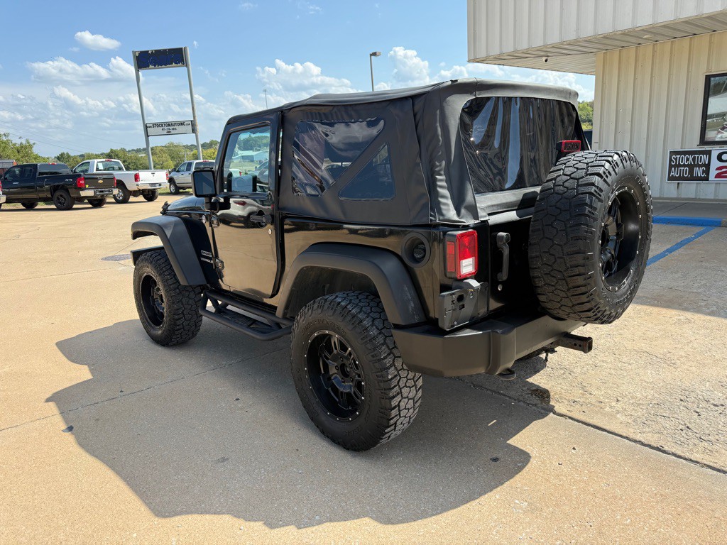 2012 Jeep Wrangler Image 3