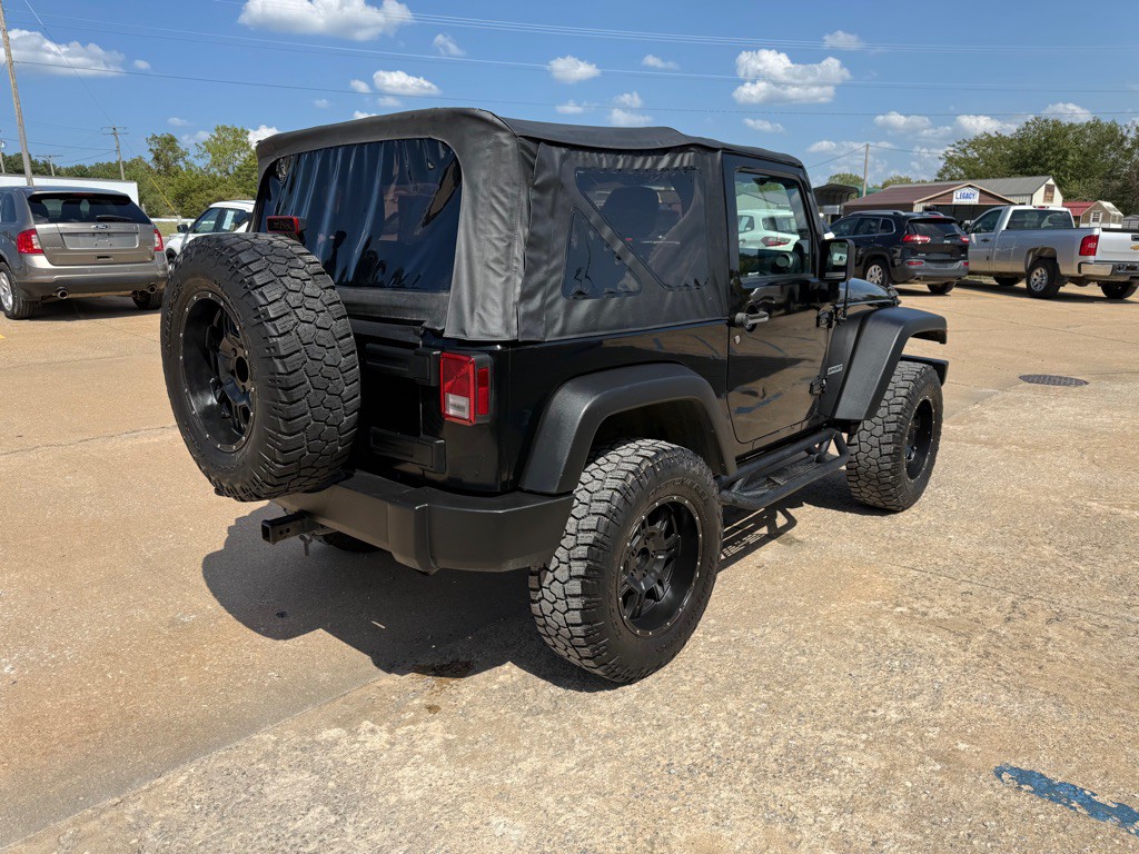 2012 Jeep Wrangler Image 5