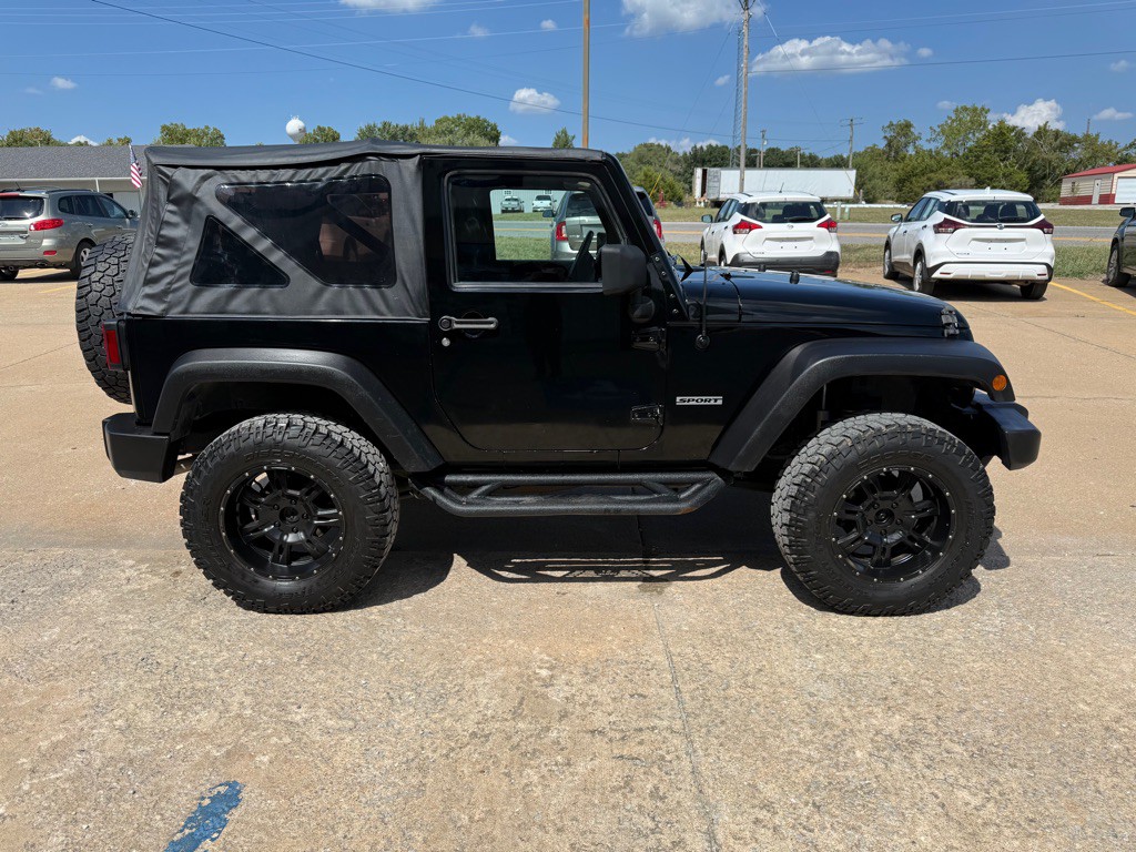 2012 Jeep Wrangler Image 6