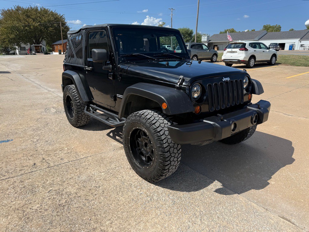 2012 Jeep Wrangler Image 7