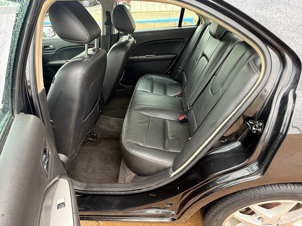 2011 Ford Fusion Image 9