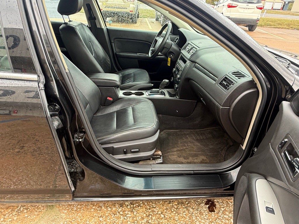 2011 Ford Fusion Image 11