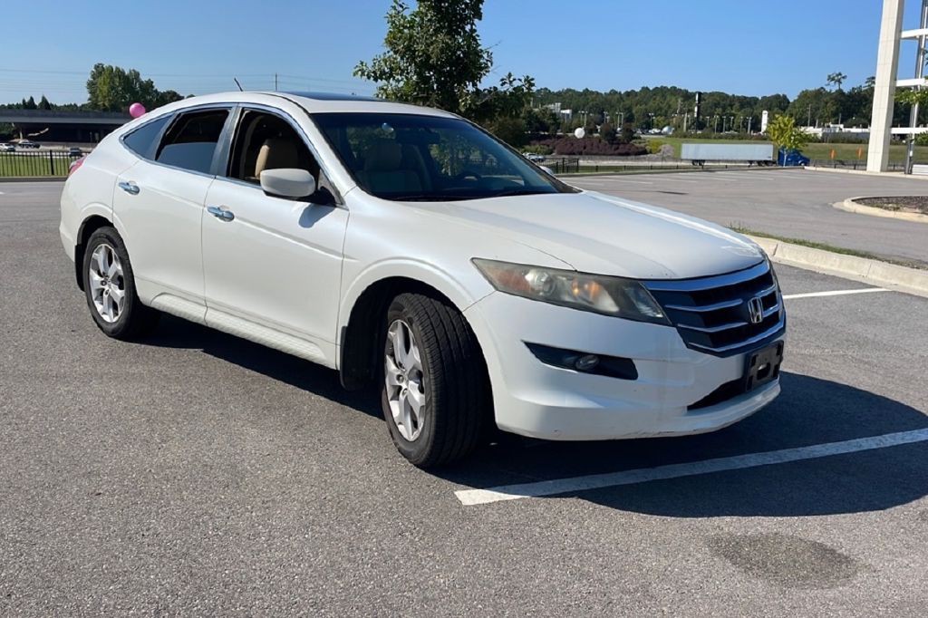 2010 Honda Crosstour Image 2