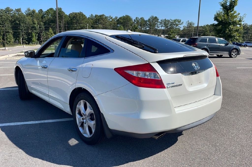 2010 Honda Crosstour Image 4