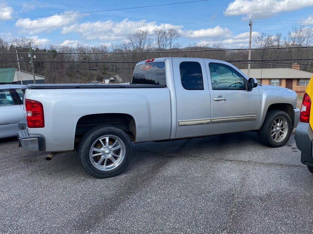 2012 Chevrolet Silverado 1500 Image 2