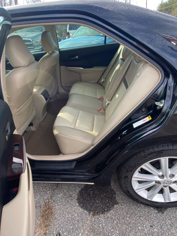 2014 Toyota Camry Image 7