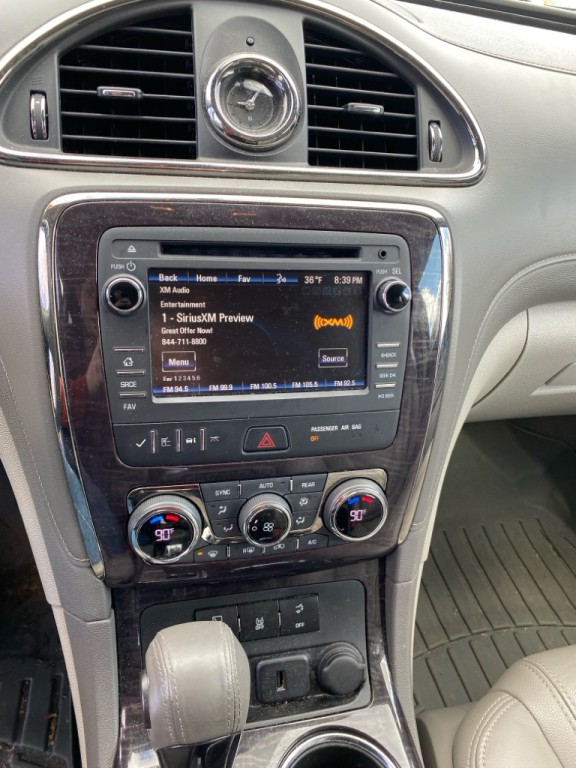 2015 Buick Enclave Image 9