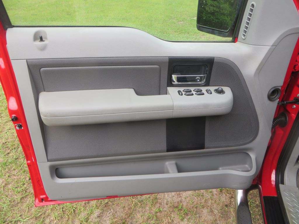 2006 Ford F-150 Image 12