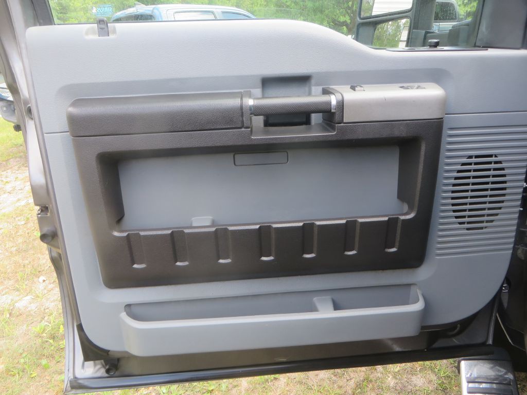 2013 Ford F-250 Image 12