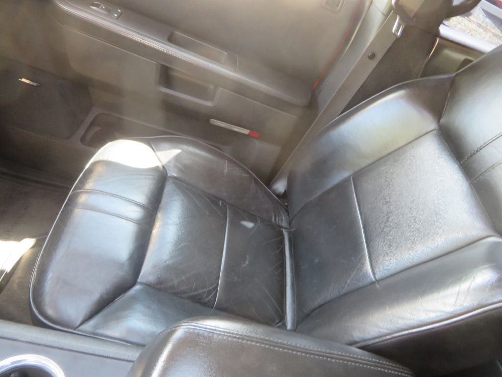 2008 HUMMER H2 Image 25