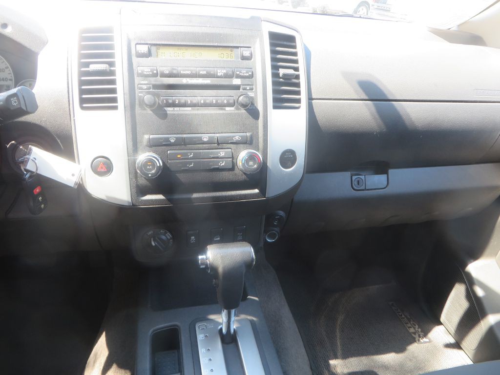 2012 Nissan Xterra Image 18