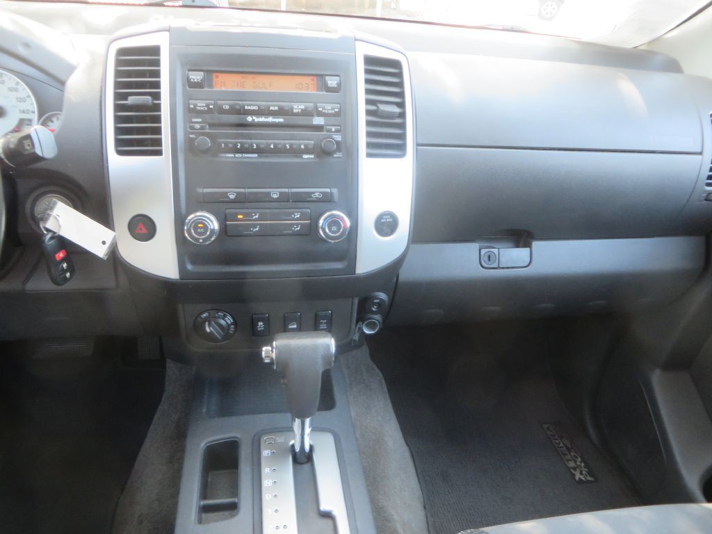 2012 Nissan Xterra Image 19