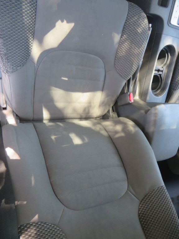 2012 Nissan Xterra Image 25