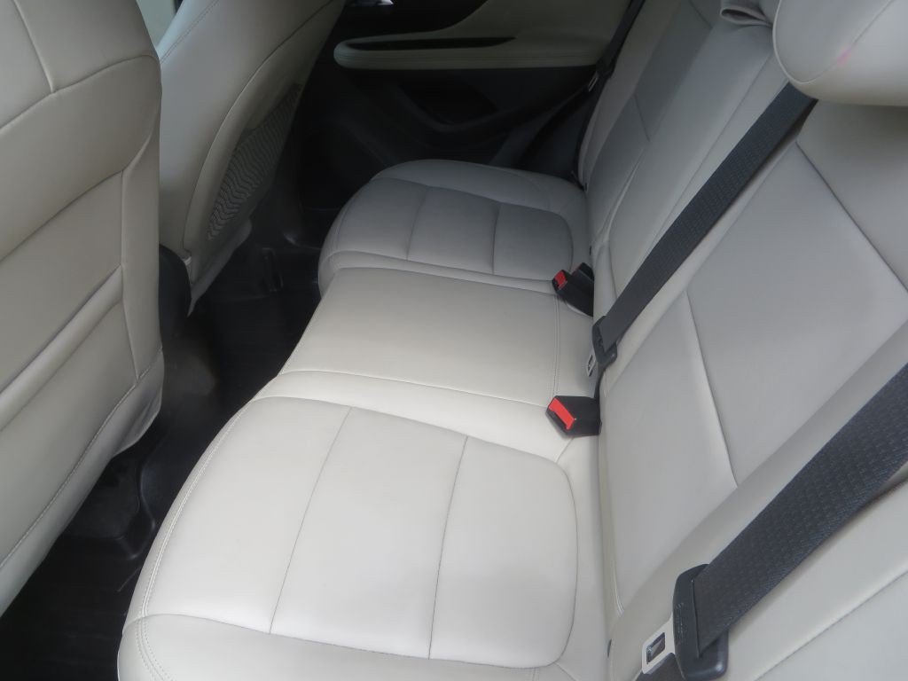 2017 Buick Enclave Image 24