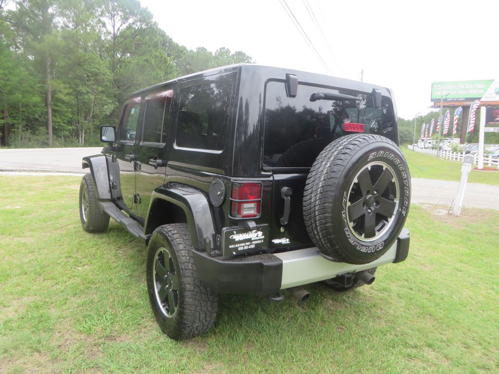 2011 Jeep Wrangler Unlimited Image 8