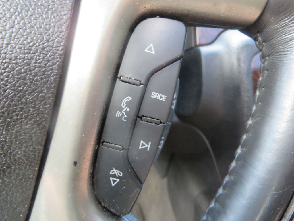 2010 GMC Yukon Image 17
