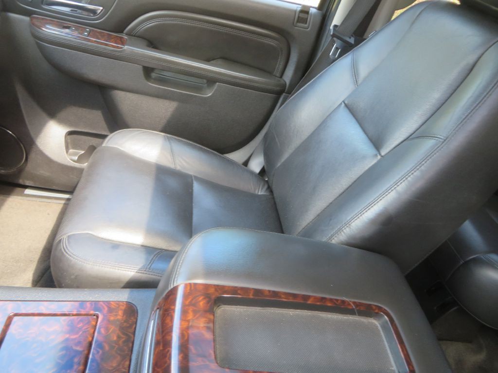2010 GMC Yukon Image 29