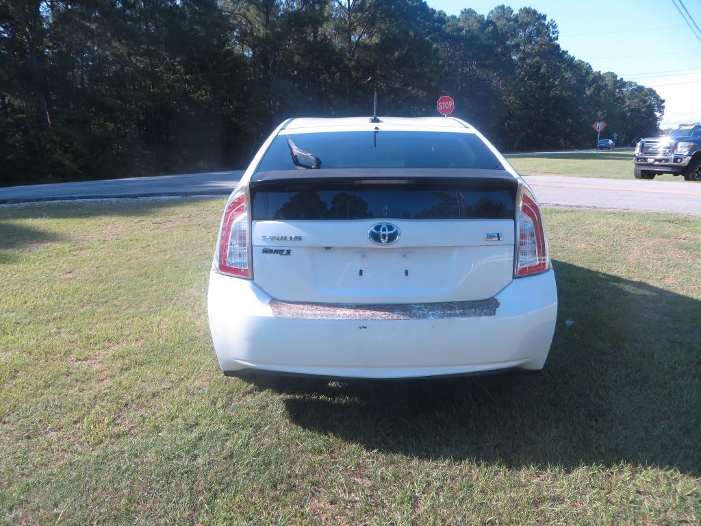 2013 Toyota Prius Image 7