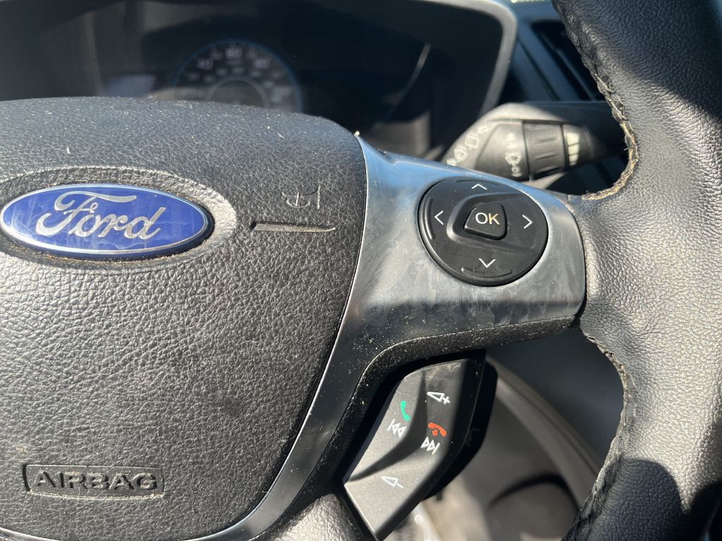 2013 Ford C-Max Image 16