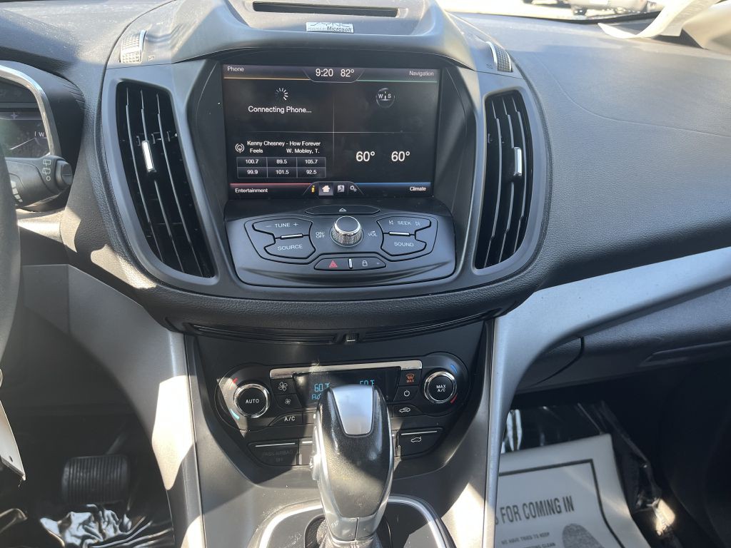 2013 Ford C-Max Image 20