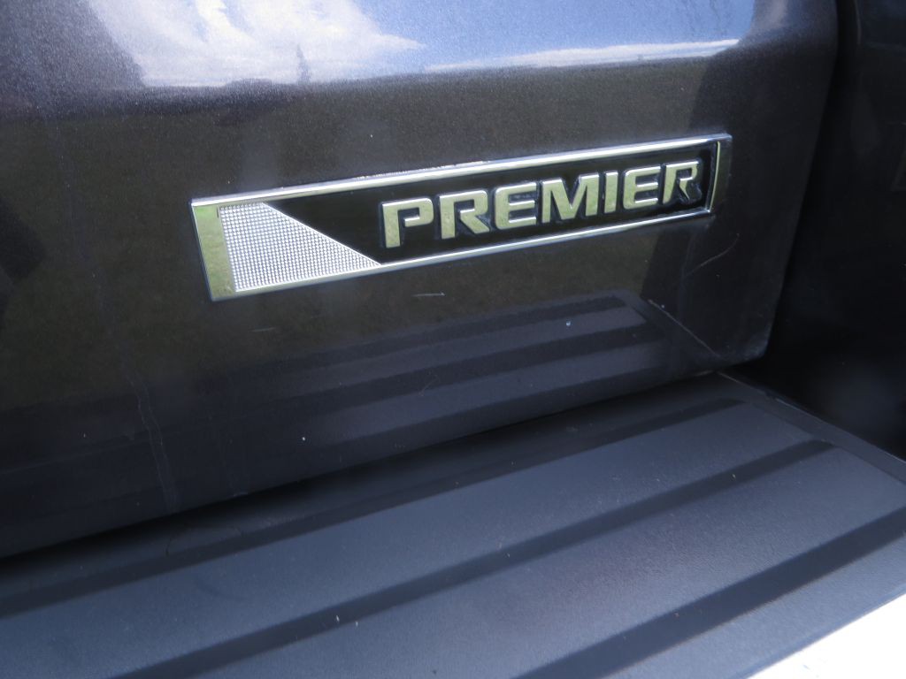 2017 Chevrolet Tahoe Image 10