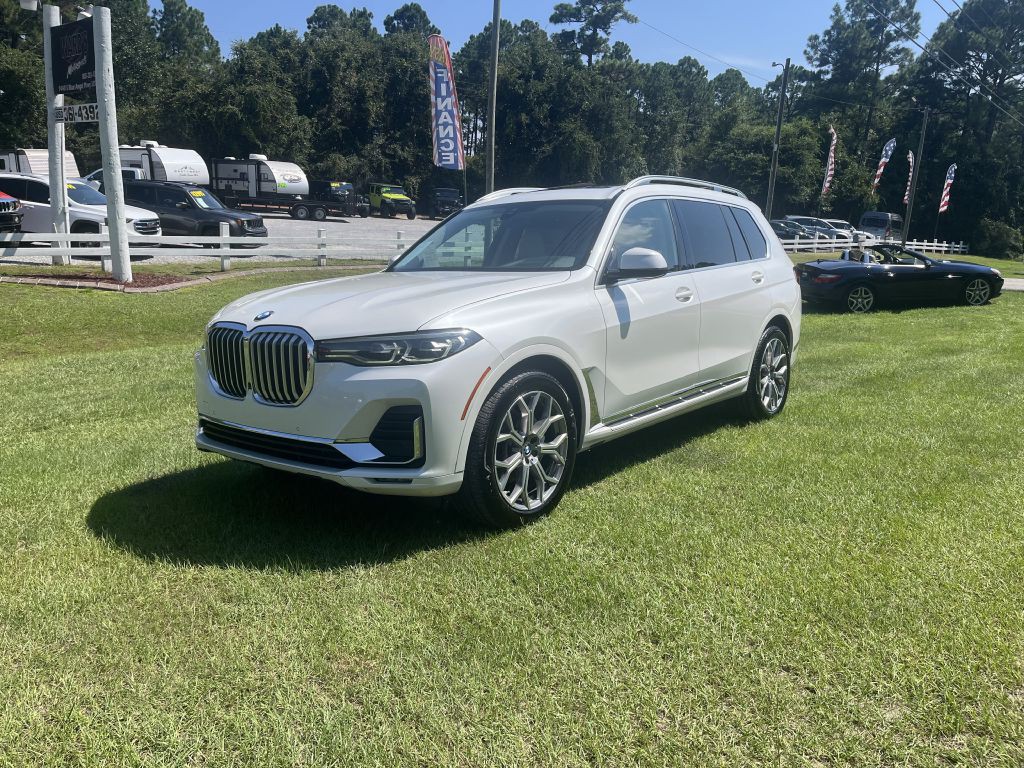2020 BMW X7 Image 2