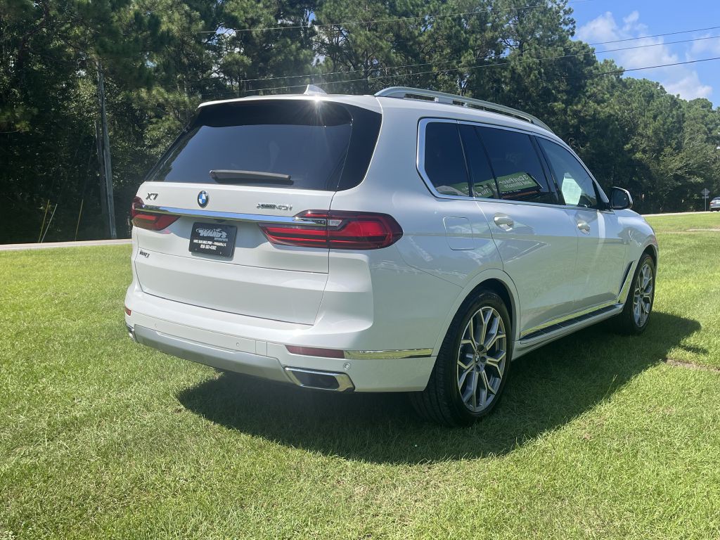 2020 BMW X7 Image 6