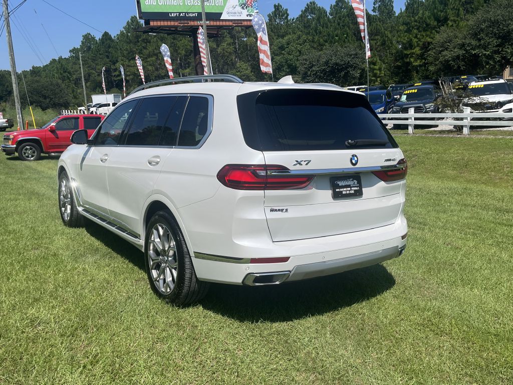 2020 BMW X7 Image 8