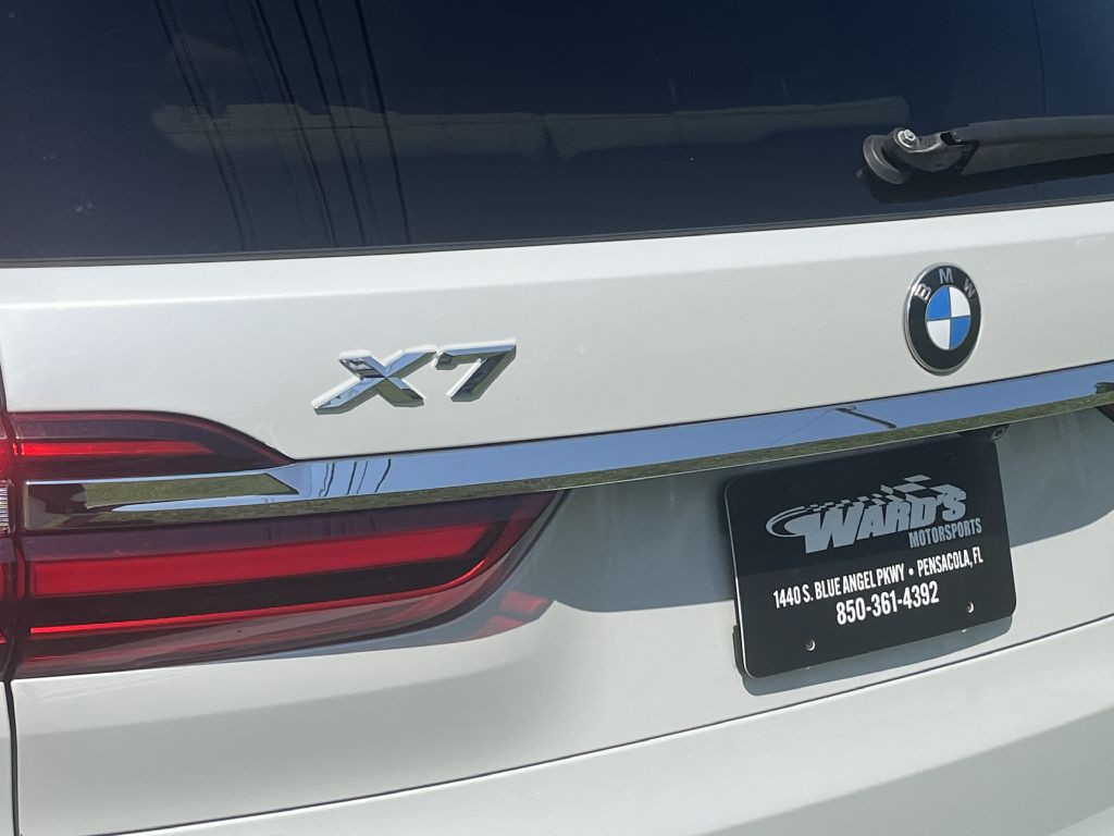 2020 BMW X7 Image 9