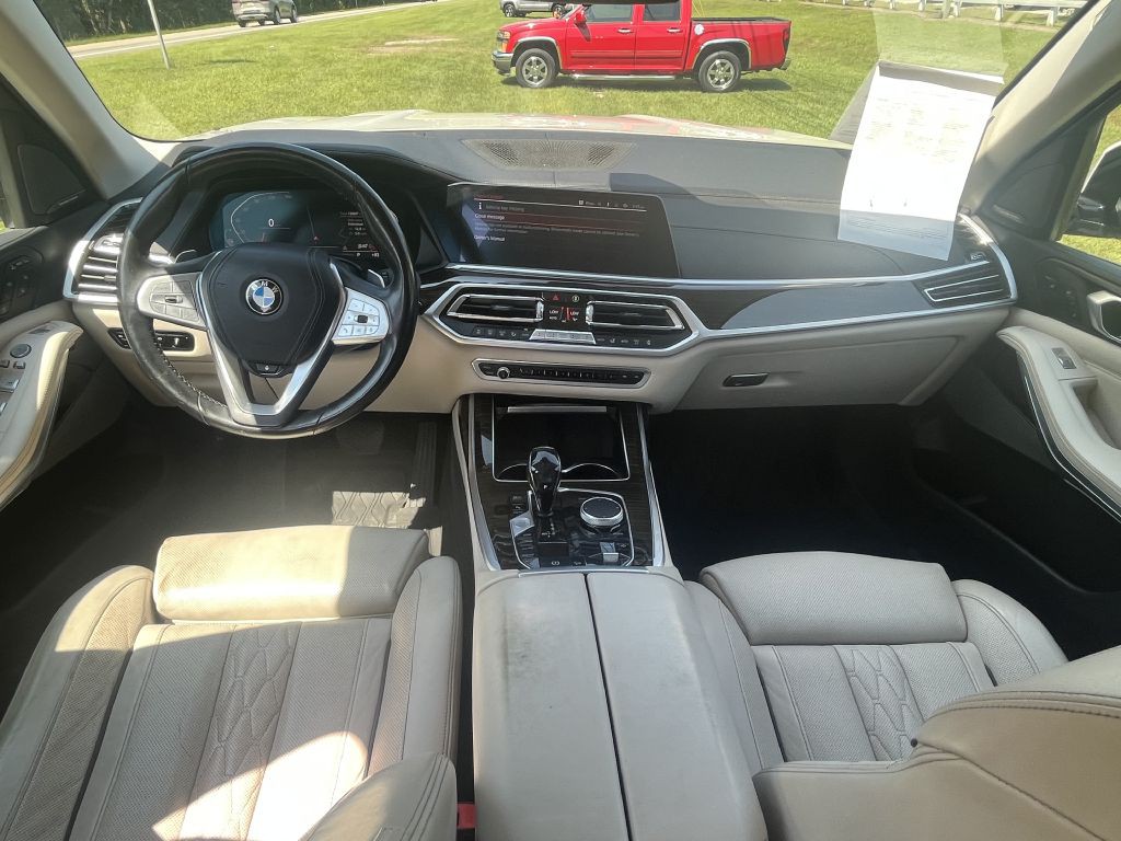 2020 BMW X7 Image 13