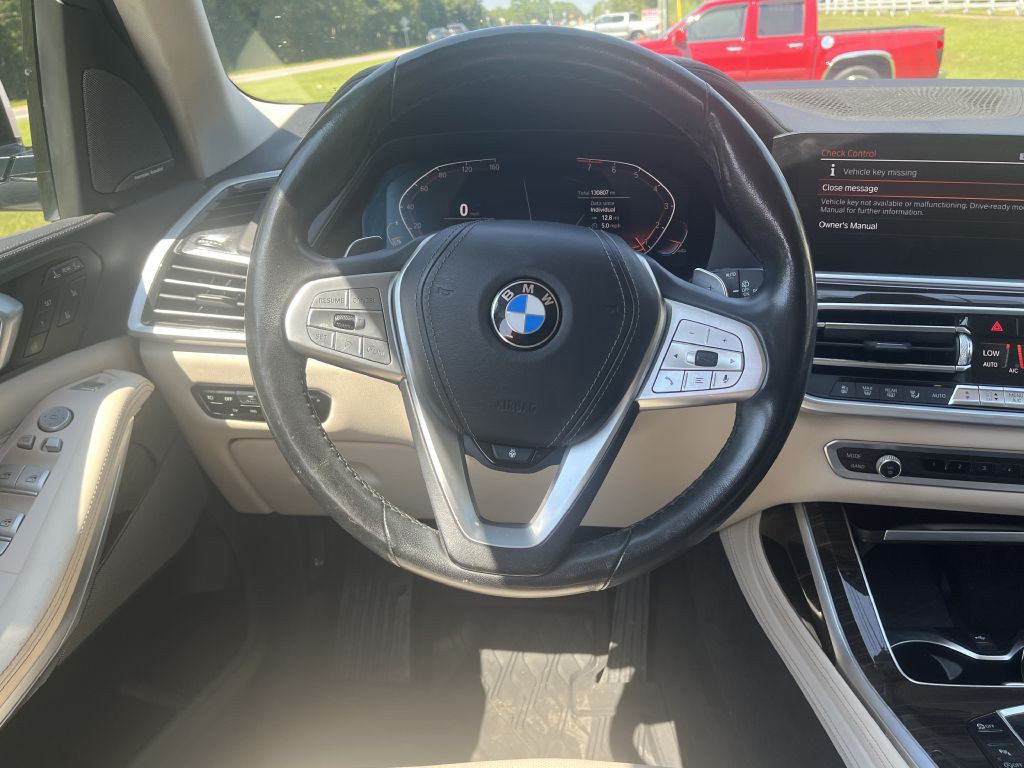 2020 BMW X7 Image 14