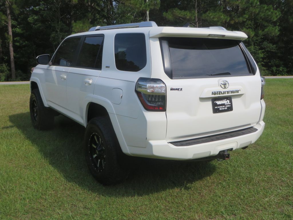 2015 Toyota 4Runner Image 8