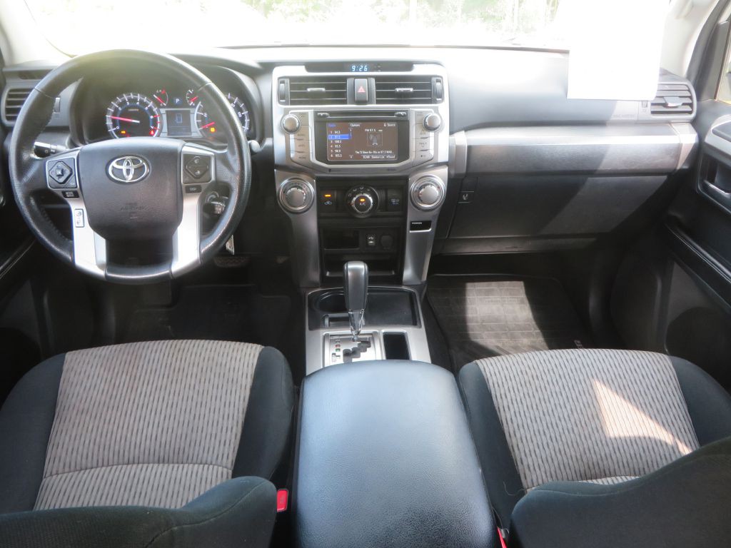2015 Toyota 4Runner Image 12